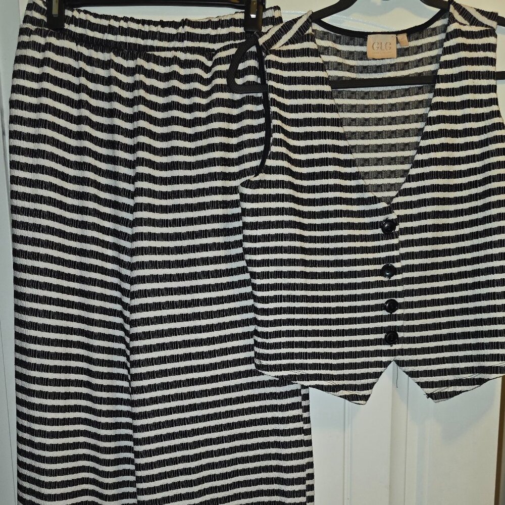 2 Piece striped set